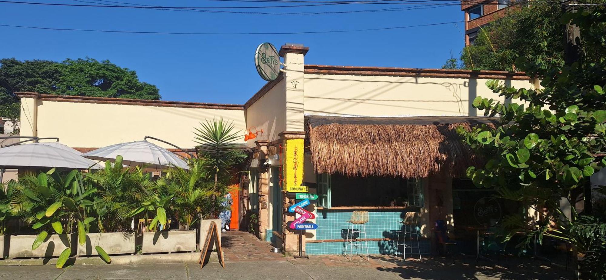 Yolo Hostel Medellín Eksteriør bilde