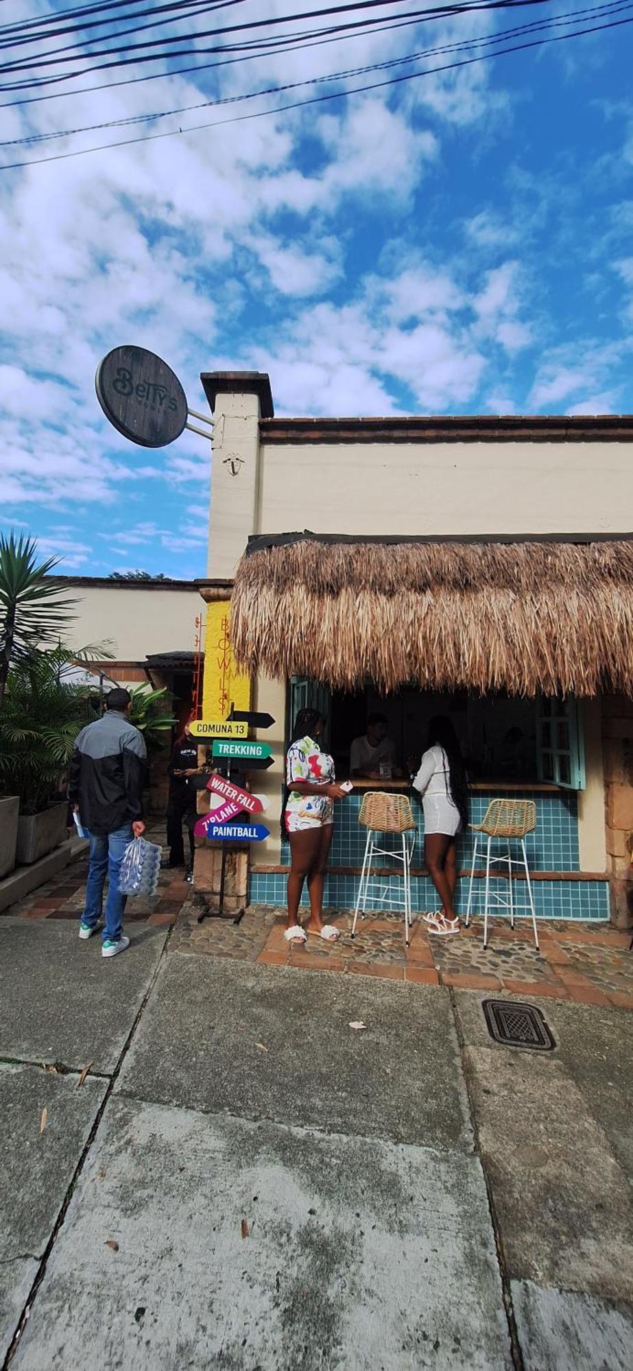 Yolo Hostel Medellín Eksteriør bilde