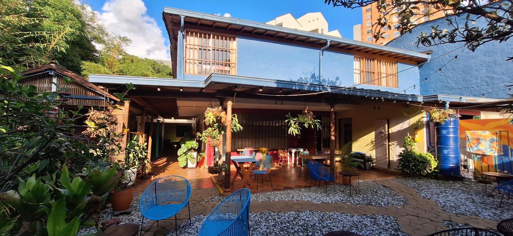Yolo Hostel Medellín Eksteriør bilde
