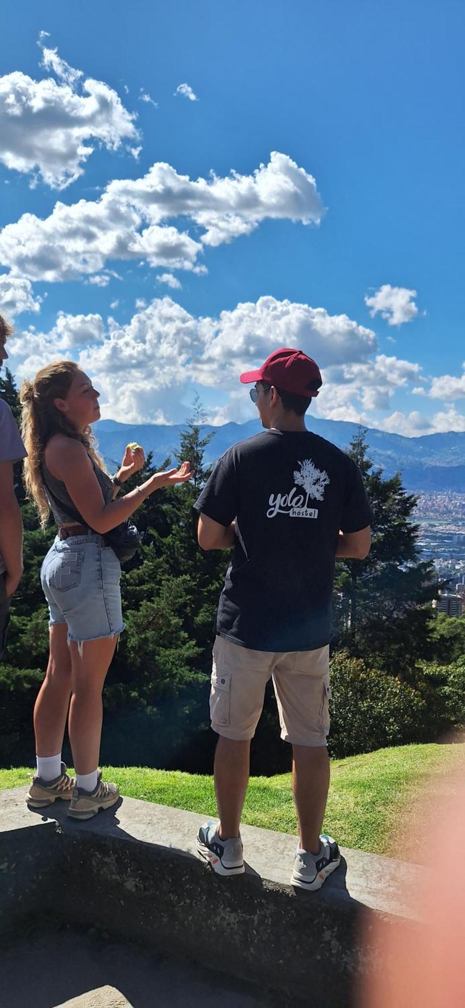 Yolo Hostel Medellín Eksteriør bilde