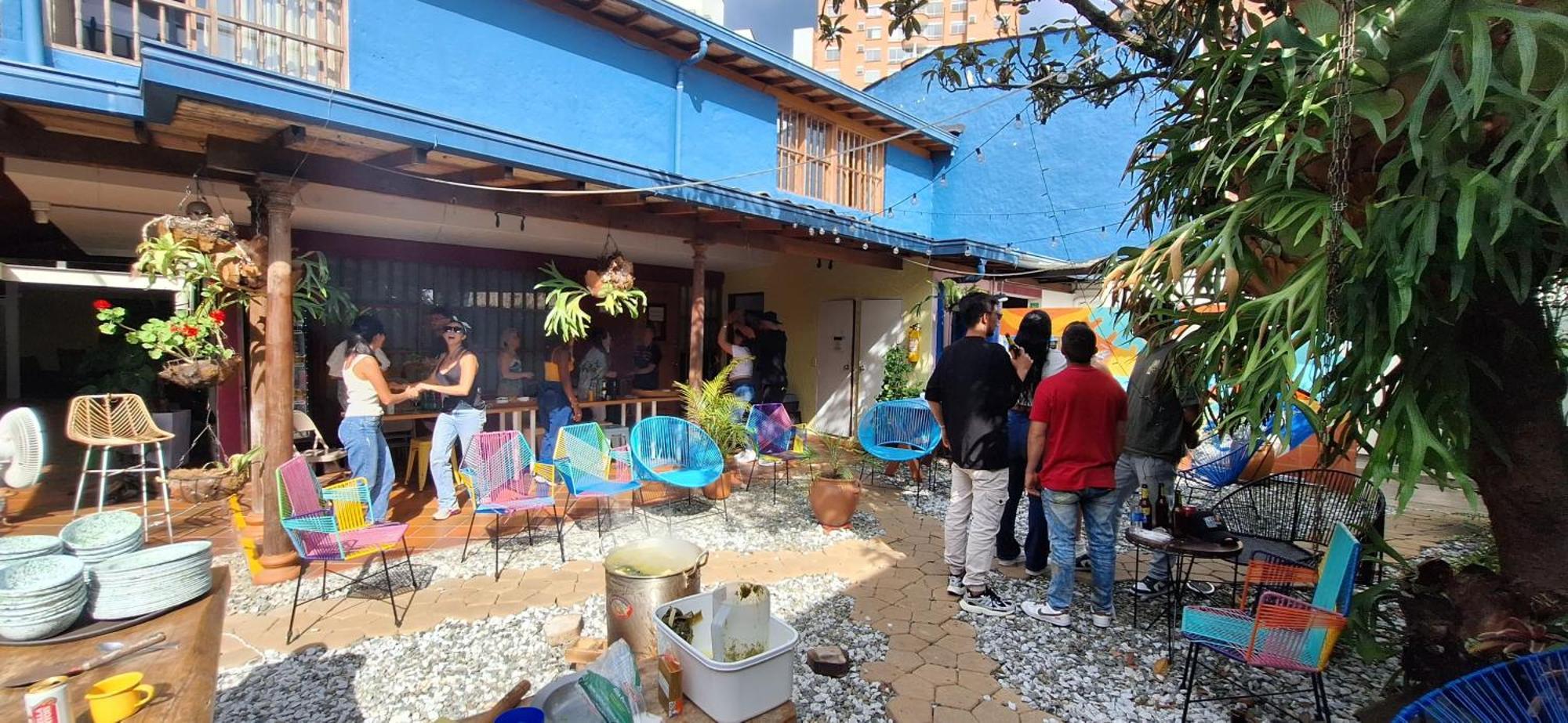 Yolo Hostel Medellín Eksteriør bilde