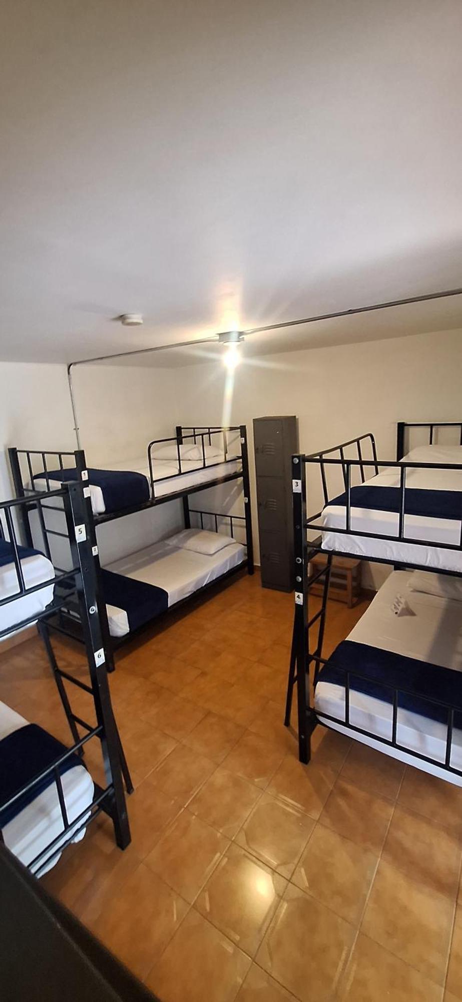Yolo Hostel Medellín Eksteriør bilde